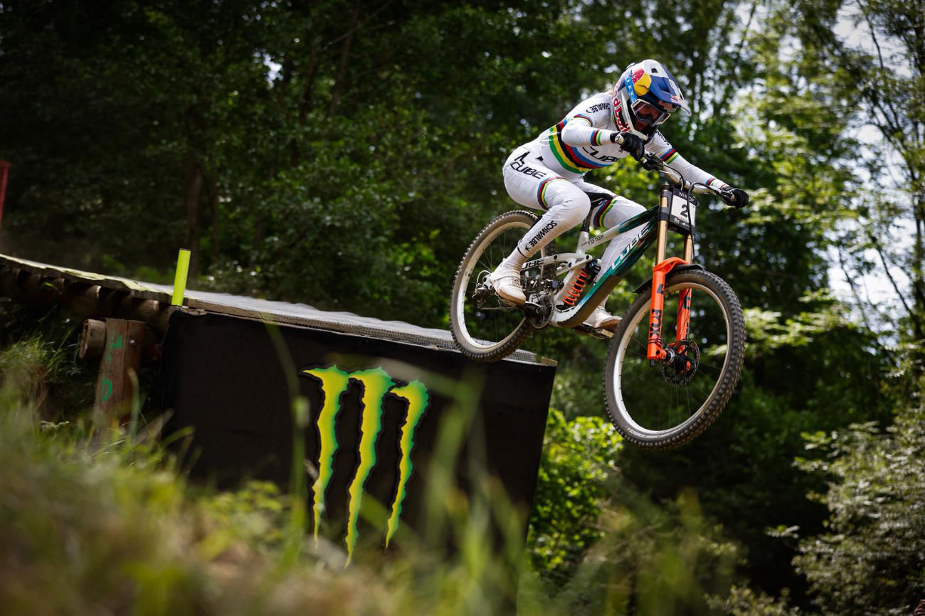 Rosa Zierl, foto WHOOP UCI Mountain Bike World Series / Rick Schubert